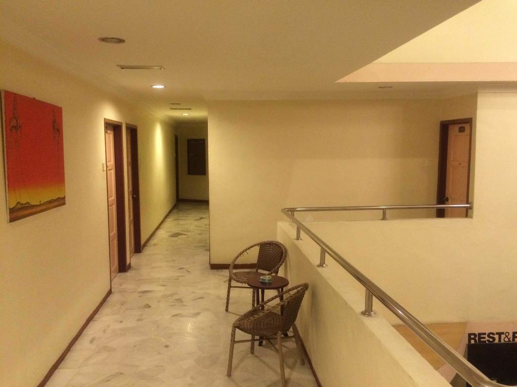 City Star Hotel Kulai Exterior photo