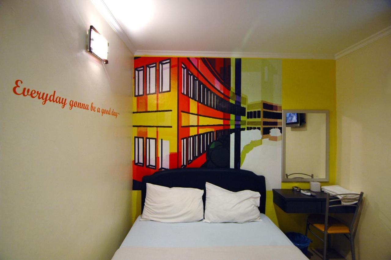 City Star Hotel Kulai Room photo